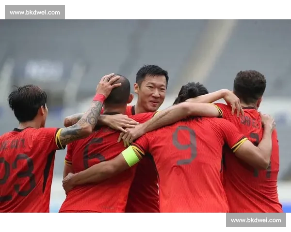 国足东亚杯开启换血新征程！4231 战术革新 + 00 后挑大梁，保级底线暗藏战术试验