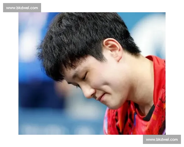 张本智和跪地反拉破心魔 零封国乒新星终结半年冠军荒 张本智和跪地反拉破心魔 零封国乒新星终结半年冠军荒