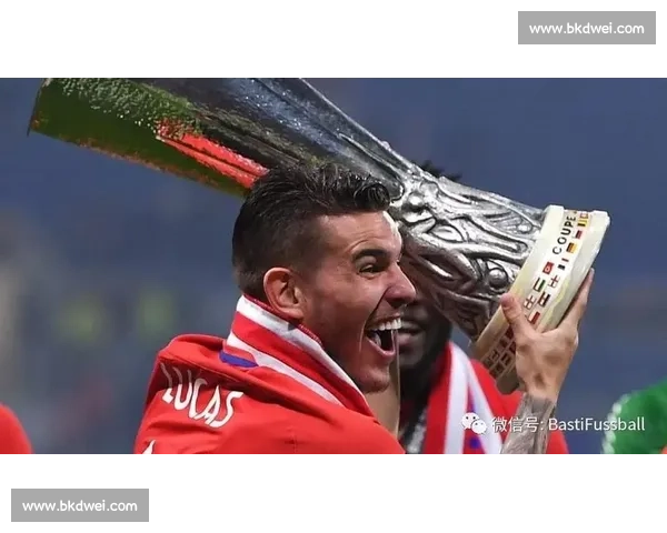 科芒加盟利雅得胜利！C 罗迎最强边路搭档，拜仁边路重组暗藏玄机